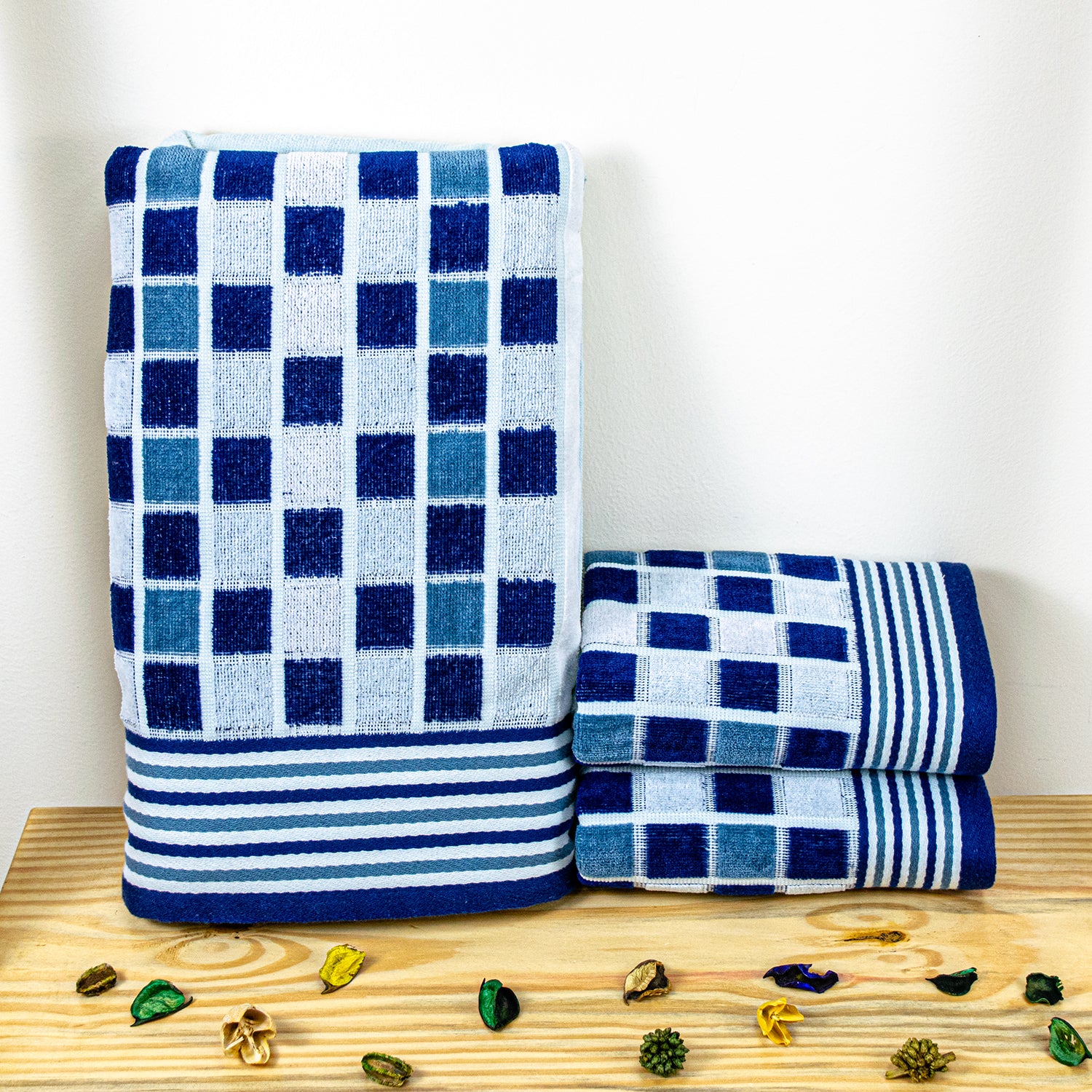 Rangoli Lira Check 100% Cotton Bath Towel & Hand Towel set of 3, 450 GSM (147L X 72W)